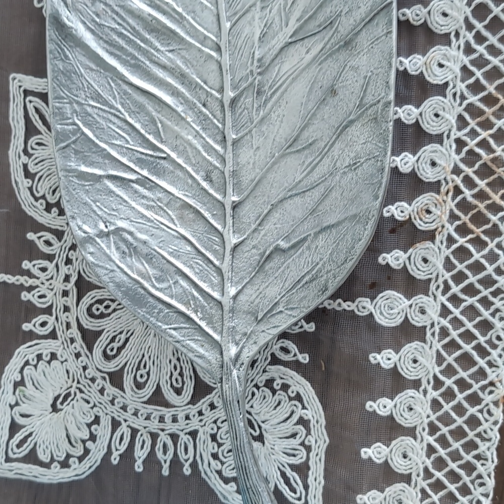 Martha Stewart decorational Aluminum center piece tray - Picture 5 of 7
